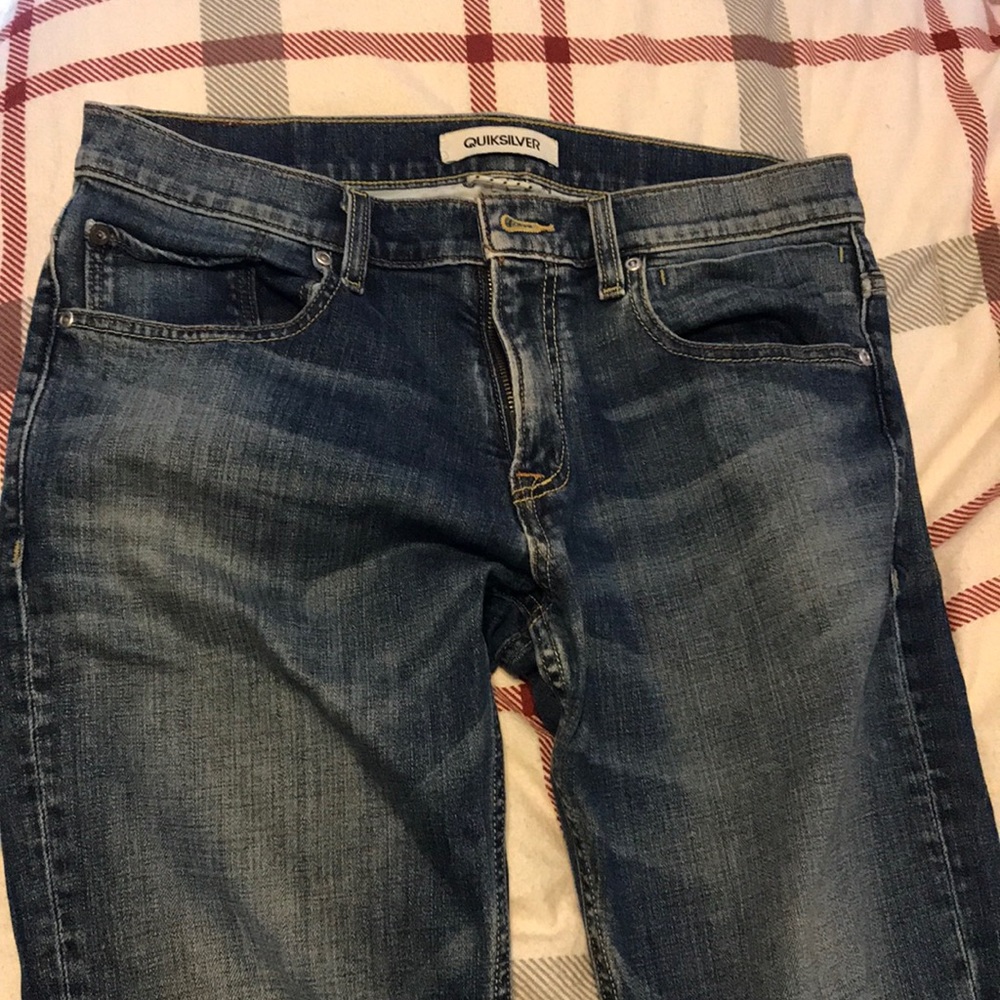 Quiksilver Mens Jeans size 32x31 great condition